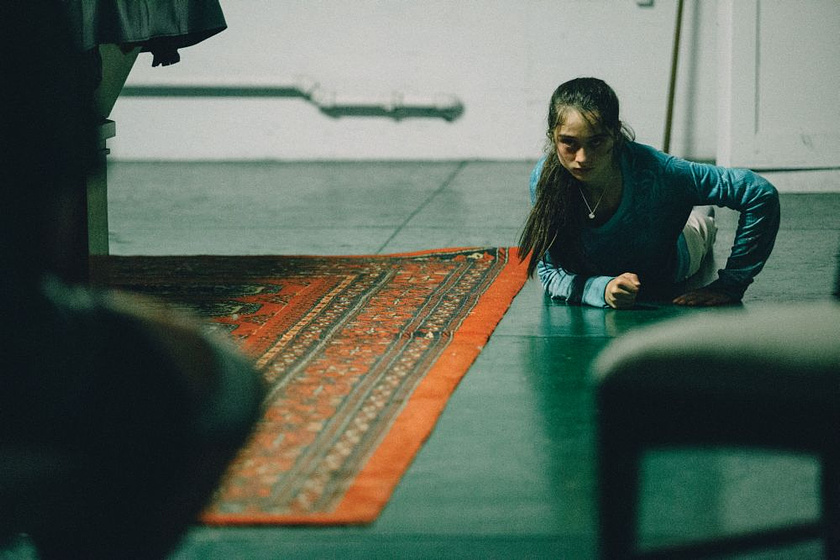 Raffey Cassidy en El Sacrificio de un Ciervo sagrado