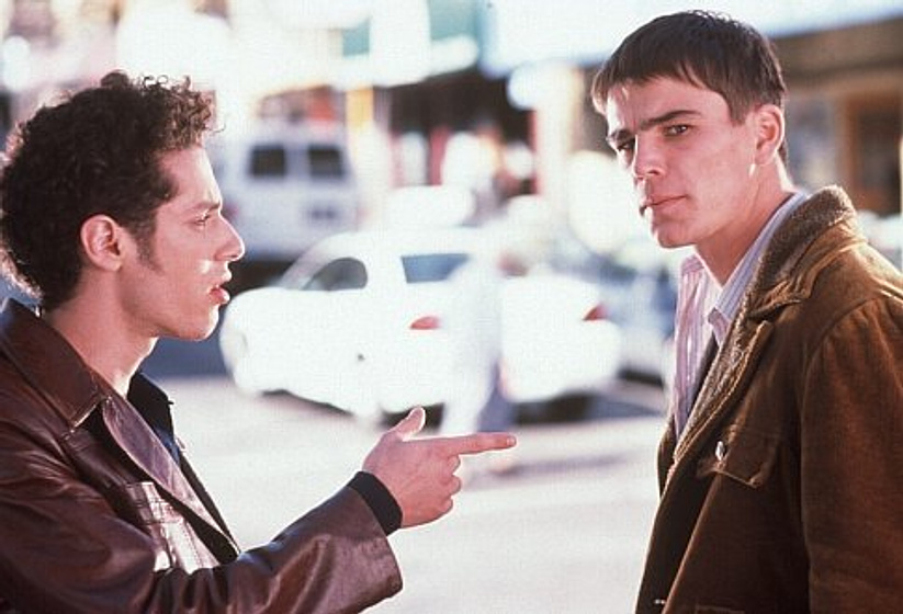 Josh Hartnett y Paulo Costanzo en 40 Días y 40 Noches