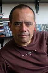 picture of actor Eduardo Adrianzén