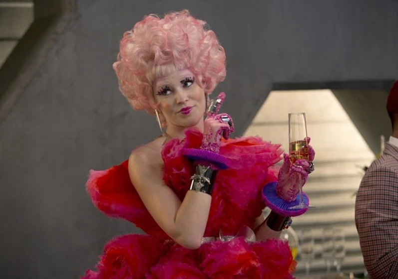 Elizabeth Banks en Los Juegos del Hambre. En Llamas