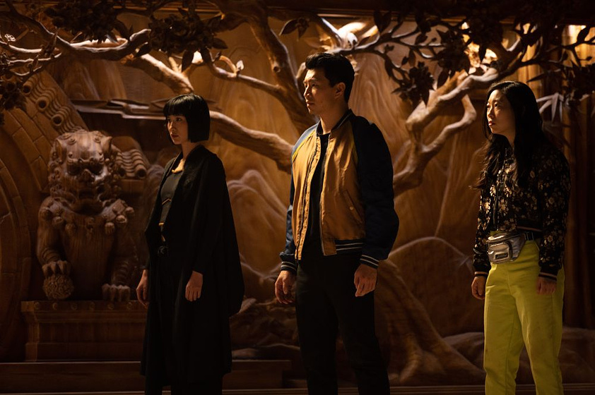 Simu Liu en Shang-Chi y la Leyenda de los diez anillos