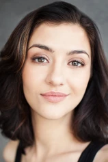 photo of person Katie Findlay