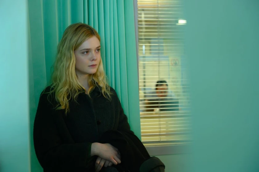 Elle Fanning en los-caminos-que-no-escogemos