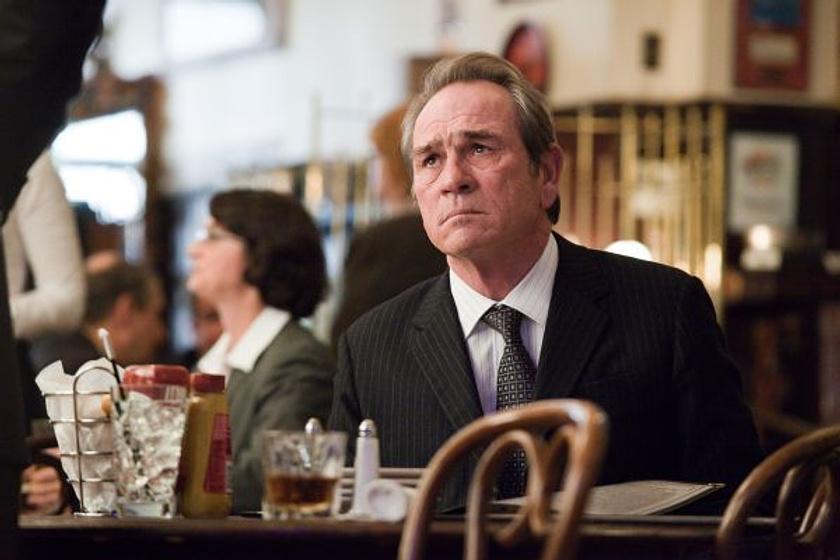 Tommy Lee Jones en The Company Men