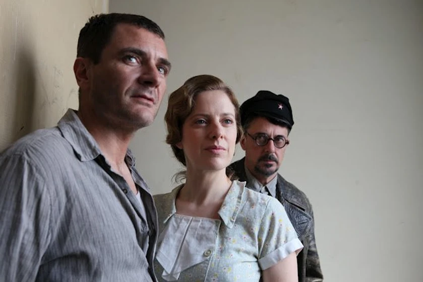 Pere Ponce, Álex Brendemühl y Maria Molins en el-bosque-el-bosc
