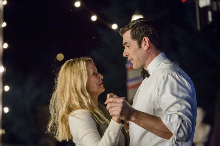 Nicollette Sheridan y Dan Payne en todo-tuyo-2016