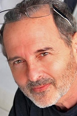picture of actor Raymond Aquaviva