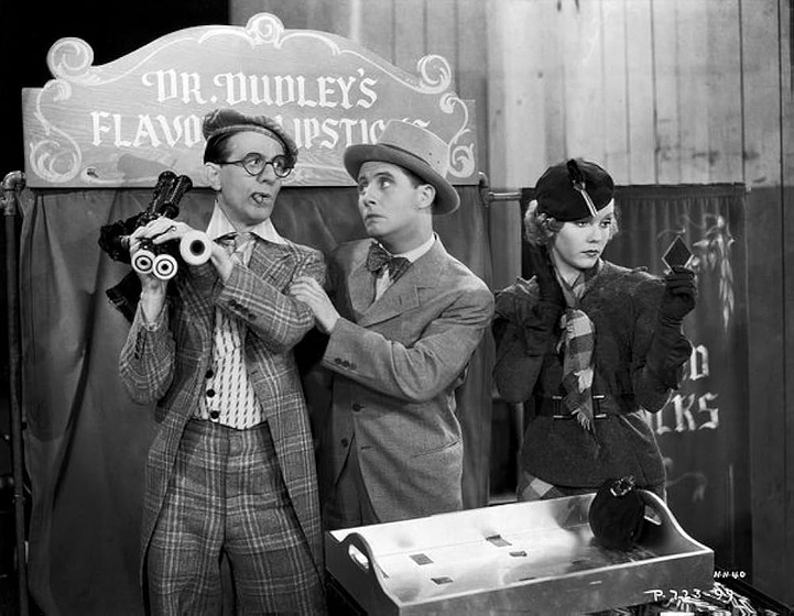 Robert Woolsey, Bert Wheeler y Dorothy Lee en hip-hip-hurra