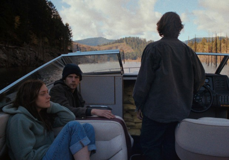 Dakota Fanning, Peter Sarsgaard y Jesse Eisenberg en Night Moves