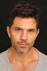 picture of actor Chris Tardio