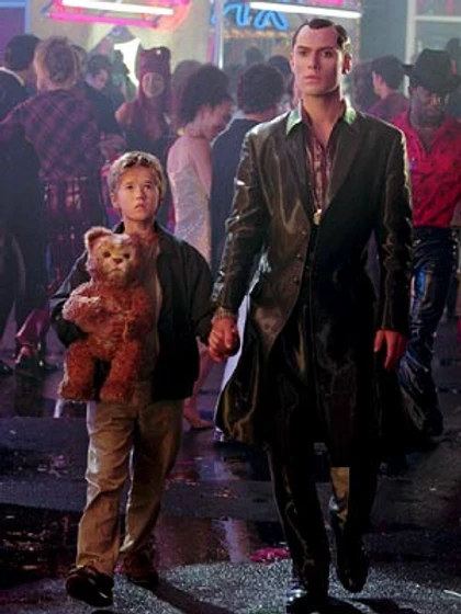 Jude Law y Haley Joel Osment en a-i-inteligencia-artificial