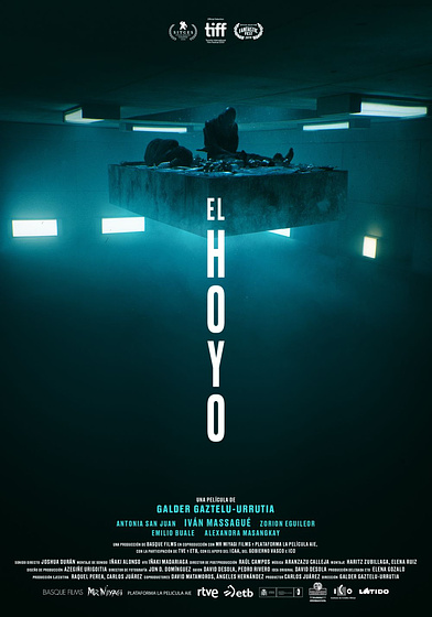 still of movie El Hoyo