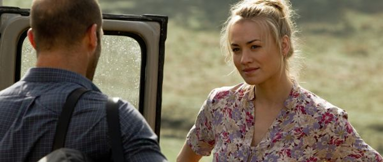 Yvonne Strahovski en Asesinos de élite