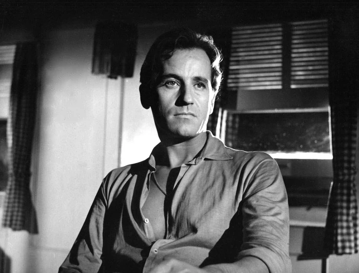 Alberto de Mendoza en el-jefe-1958
