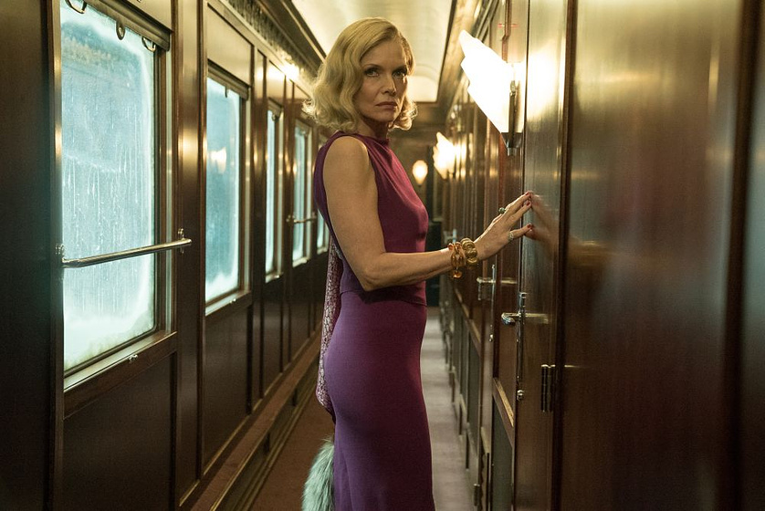 Michelle Pfeiffer en Asesinato en el Orient Express