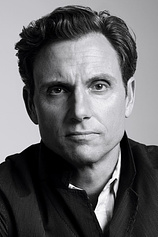 photo of person Tony Goldwyn