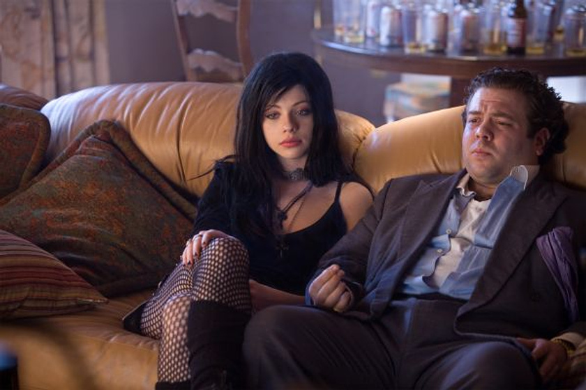 Michelle Trachtenberg y Dan Fogler en Llévame a casa esta noche