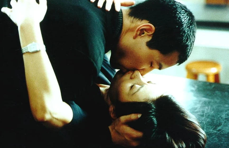 Jung-Jae Lee y Lee Mi-sook en an-affair-1998