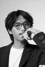 photo of person Nattawut Poonpiriya