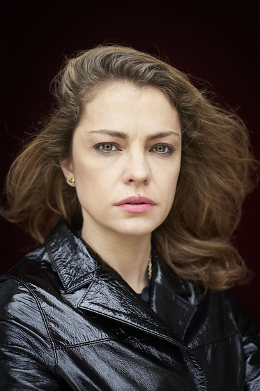Dolores Fonzi en Paulina (Posado)