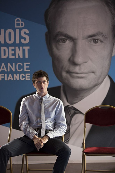 Finnegan Oldfield en Necesitamos tu Voto