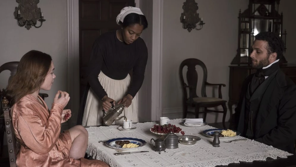Florence Pugh y Naomi Ackie en lady-macbeth