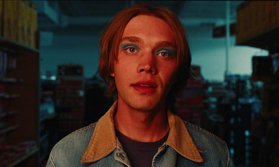 Charlie Plummer en National Anthem