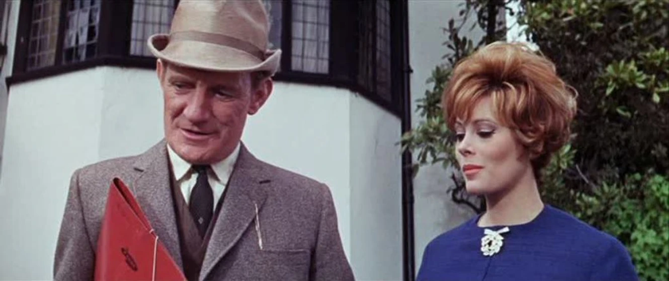 Trevor Howard y Jill St. John en el-liquidador-1965