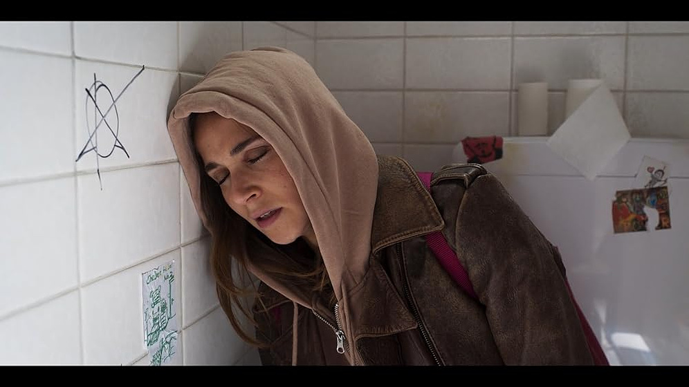 Cosima Henman en muchas-mas-hormigas-entre-las-piernas