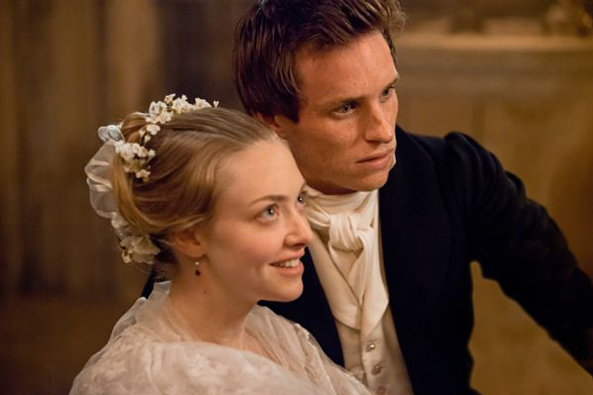 Amanda Seyfried y Eddie Redmayne en Los Miserables