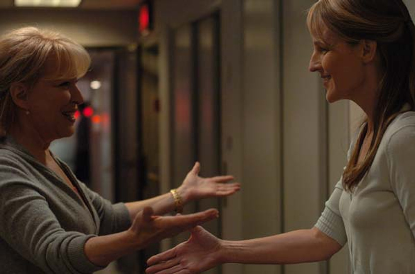 Helen Hunt y Bette Midler en Cuando ella me encontró
