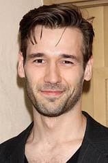 picture of actor John Behlmann