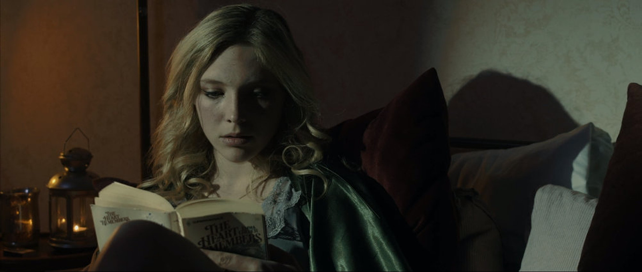 Chynna Rae Shurts en A Haunting in Ravenwood