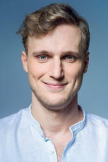 picture of actor Karol Dziuba