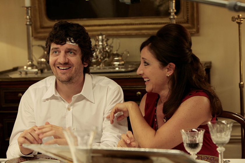 Fabio De Luigi y Carla Signoris en Happy Family
