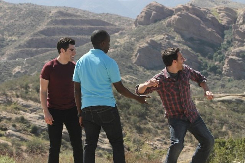 Max Greenfield y Lamorne Morris en New Girl