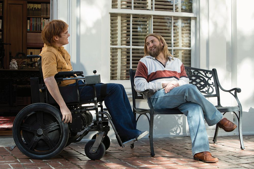 Joaquin Phoenix y Jonah Hill en No te preocupes, no llegará lejos a pie