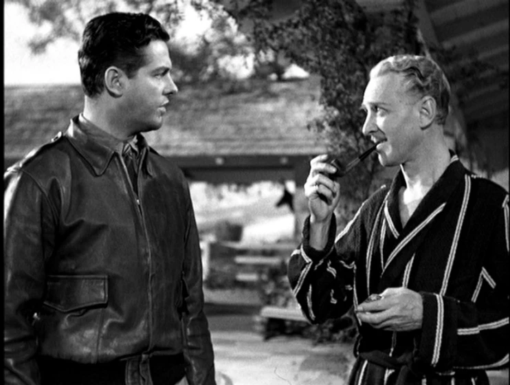 Robert Cummings y Otto Kruger en sabotaje