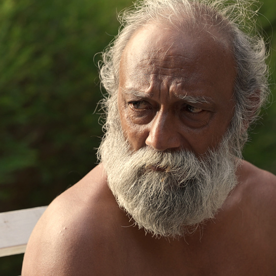 K Kaladharan en The Looking Glass