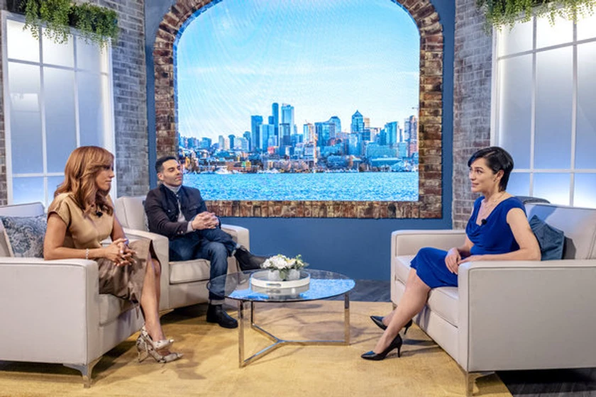 Holly Robinson Peete, Jayce Barreiro y Monique Helbig en morning-show-mysteries-murder-ever-after
