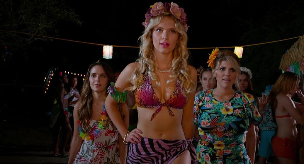 Claudia Lee en Haunting on Fraternity Row