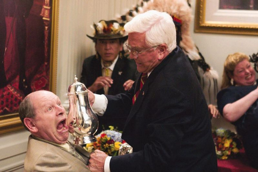 Leslie Nielsen en Scary Movie 3