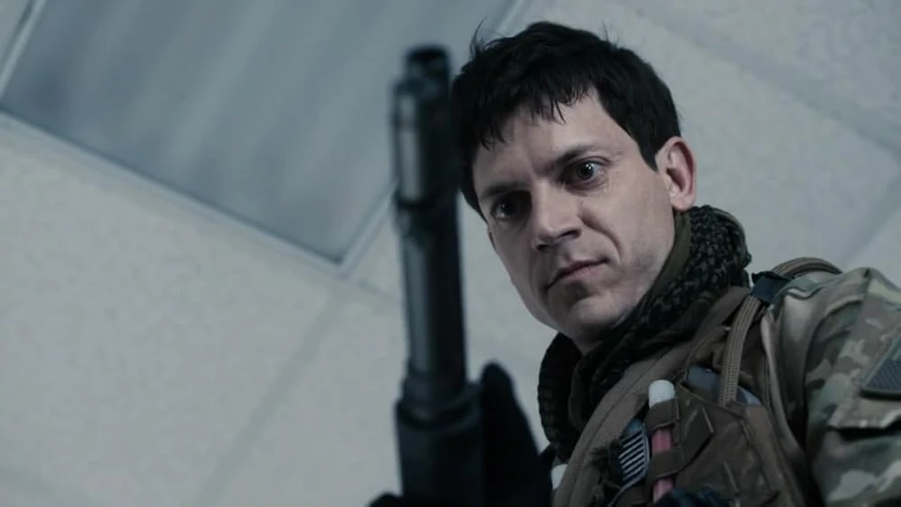 Damon Lipari en navy-seals-vs-zombies