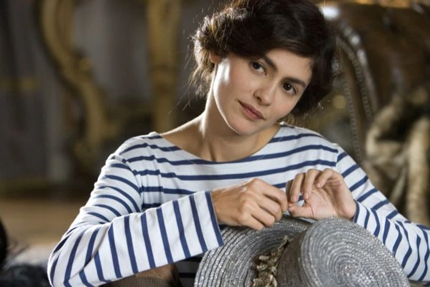 Audrey Tautou en coco-de-la-rebeldia-a-la-leyenda-de-chanel
