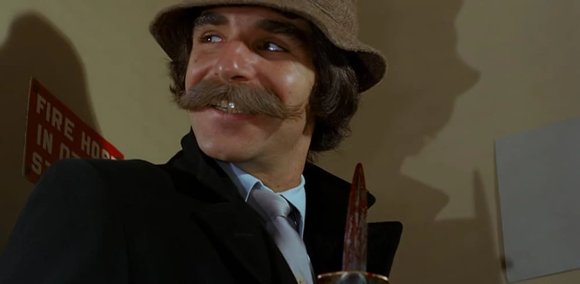 Harry Reems en deadly-weapons