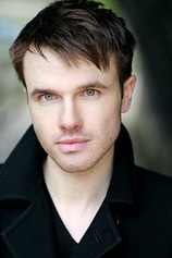 picture of actor Ronan Raftery