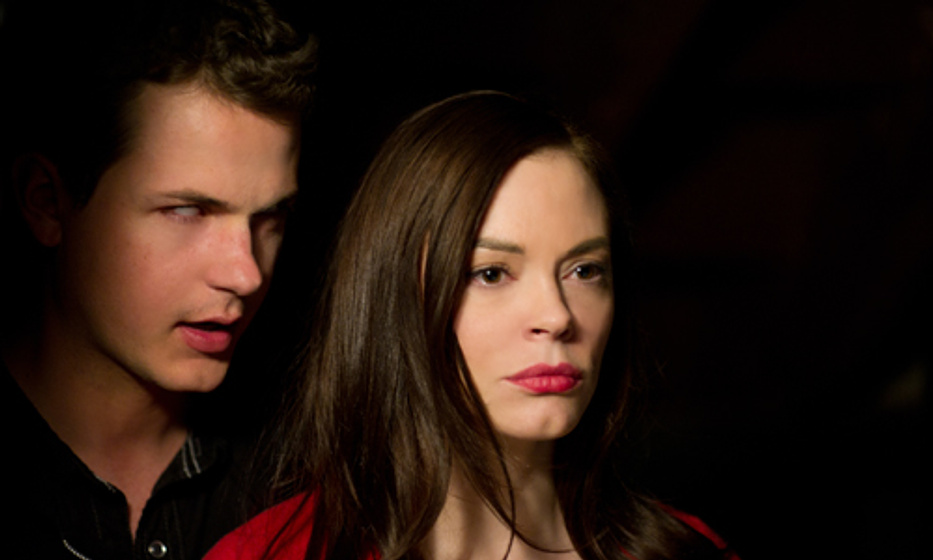 Rose McGowan en La Casa de Rosewood Lane