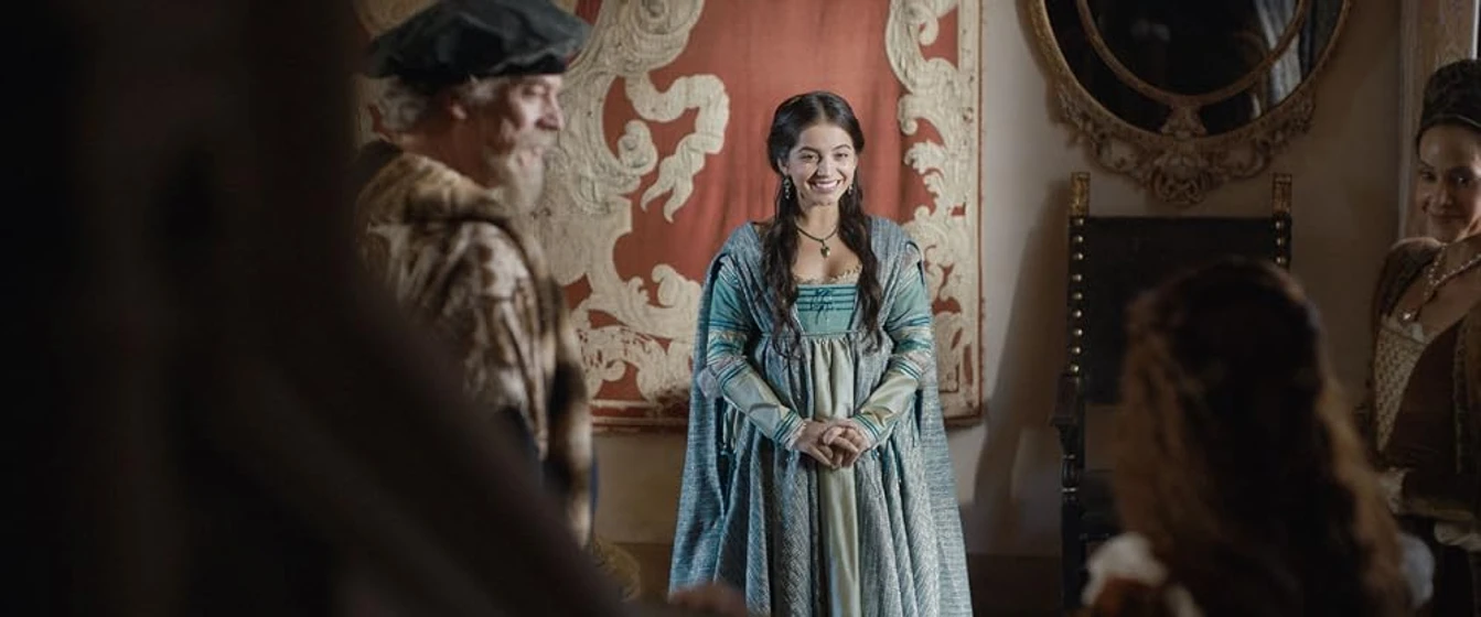Isabela Moner en rosalina