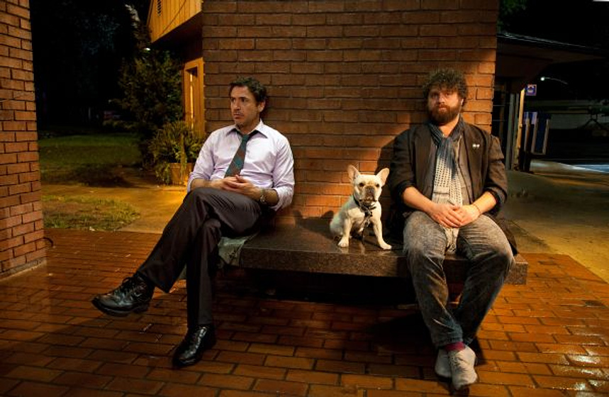 Robert Downey Jr. y Zach Galifianakis en Salidos de cuentas