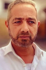 picture of actor Rafik Boubker